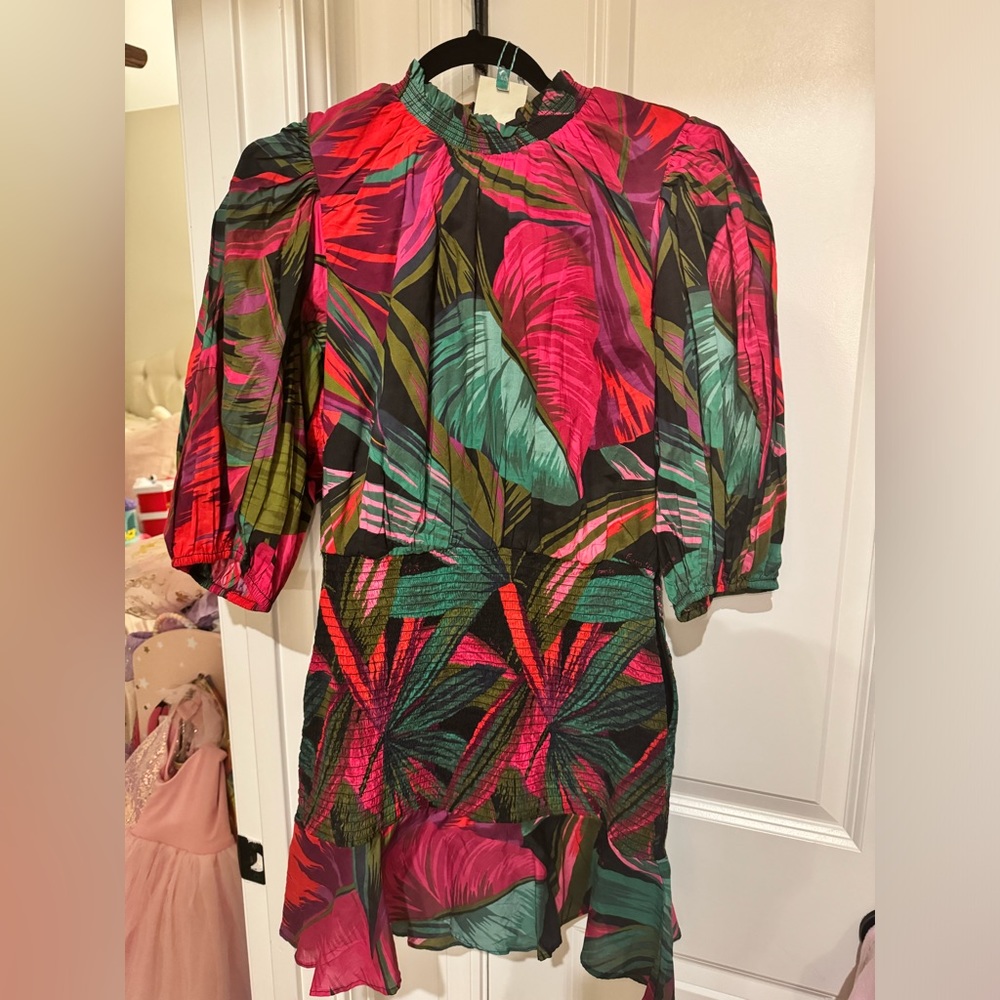 FARM Rio Size M (NWT)